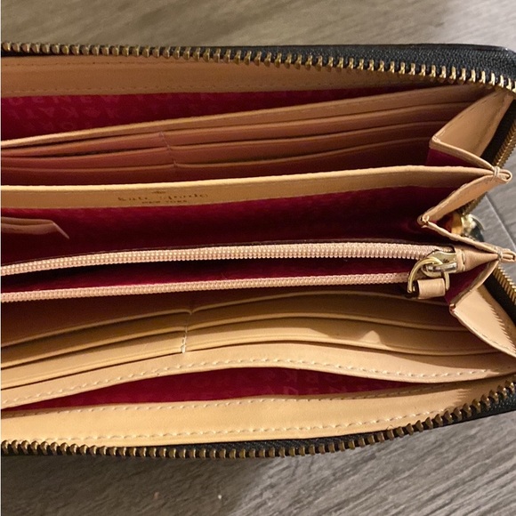 NWOT KATE SPADE NEDRA SAFFIANO LEATHER WALLET W/ HOT PINK LINING. - Picture 12 of 13